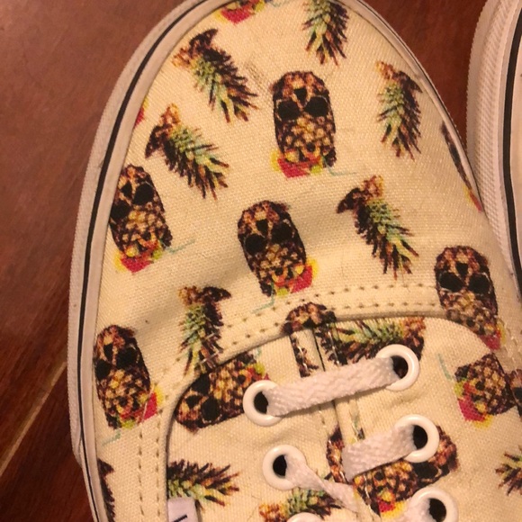 MY FAVORITE PAIR OF VANS!! - Picture 3 of 3